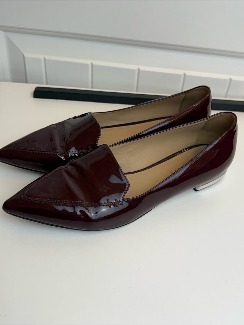 M. Gemi Pointed-Toe Loafers in Burgundy sz 39 1/2